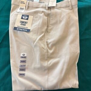 Dockers Comfort Khaki Relaxed Fit Stretch Pants - Beige